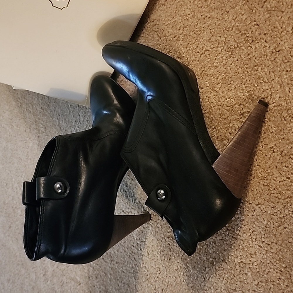 Coach leather boots size 8.5
